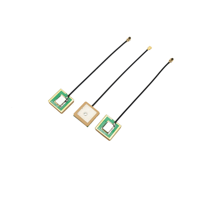 Antenne GPS en céramique active intégrée à gain élevé avec connecteur féminin U. FL Ipex