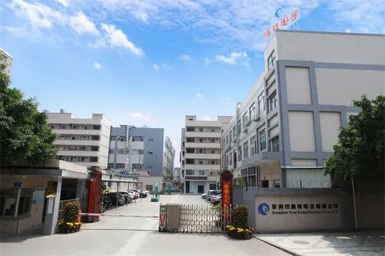 Antenne omnidirectionnelle 4G LTE 700-2700MHz 3.5dBi-4dBi avec connecteur N mâle pour communication hyperfréquence