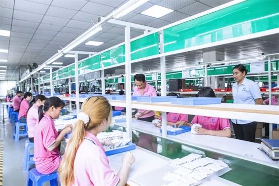 Antenne externe 5G 4G LTE toutes bandes avec gain de 7 dBi et température de fonctionnement de -20°C à +60°C, antenne fouet à gain élevé